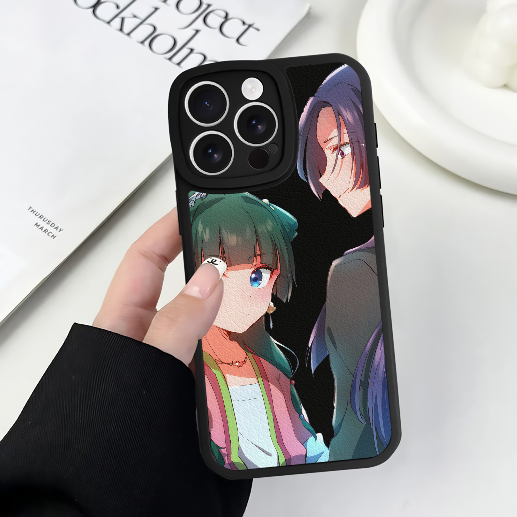 （画像用） 薬屋のひとりごと The Apothecary Diaries 【iPhone 16シリーズ対応】シリコンスマホケース（レザー調） 材質：シリコン